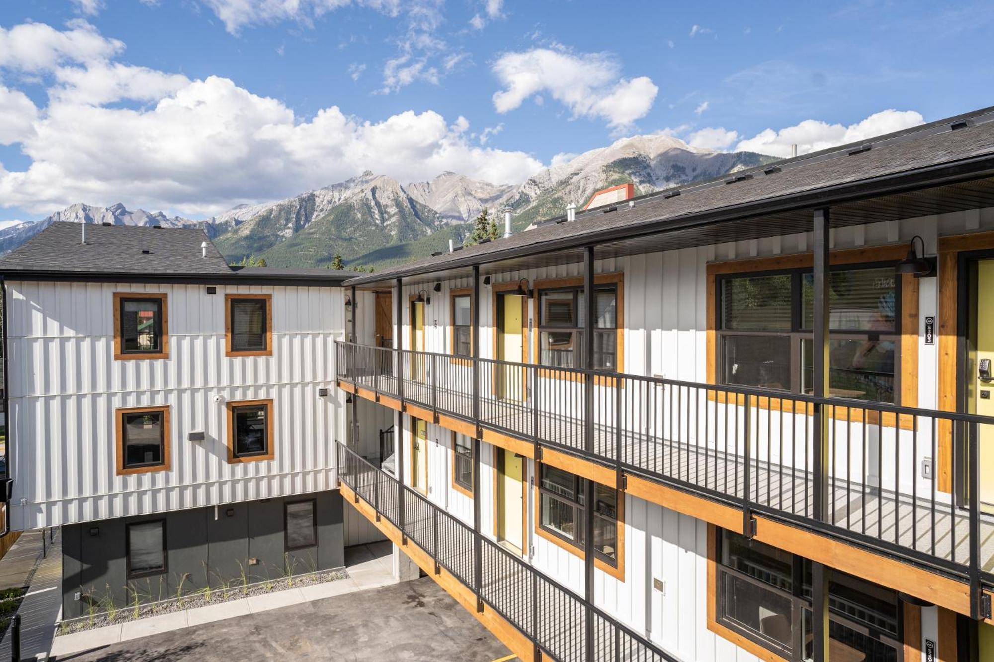Basecamp Suites Кенмор Екстер'єр фото